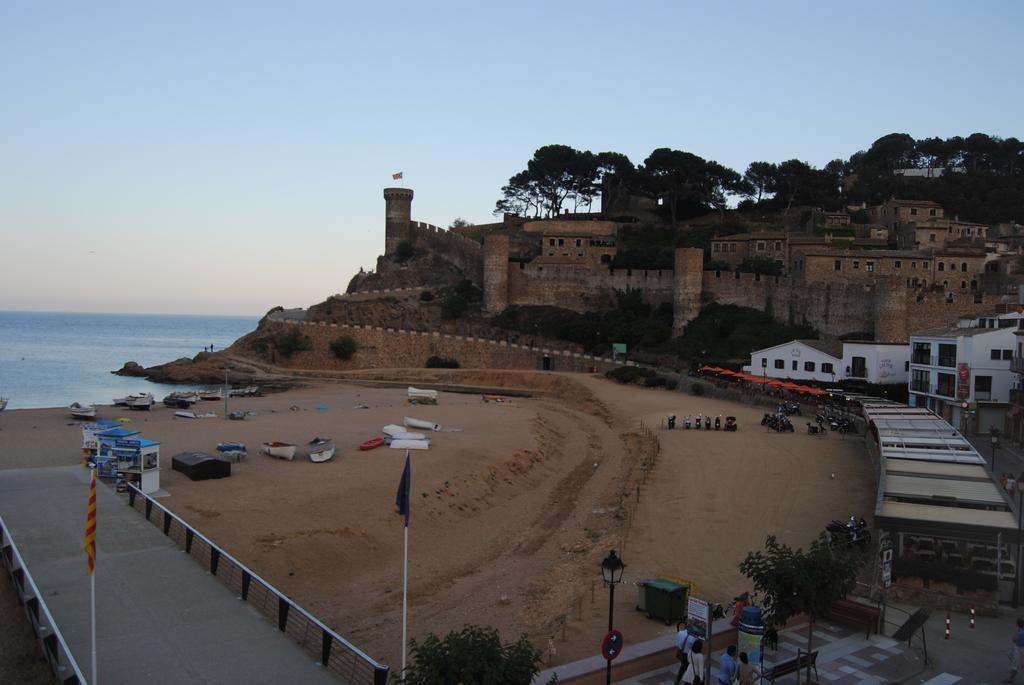 Hotel Victoria Tossa de Mar Esterno foto